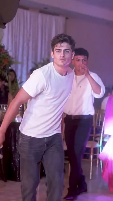 Struts up